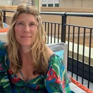 Meet your Posher, Denise